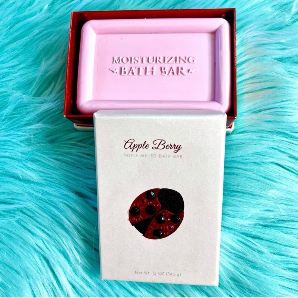 Apple Berry Triple Milled 12 oz Moisturizing Bath Bar Soap Made in USA - Picture 6 of 7